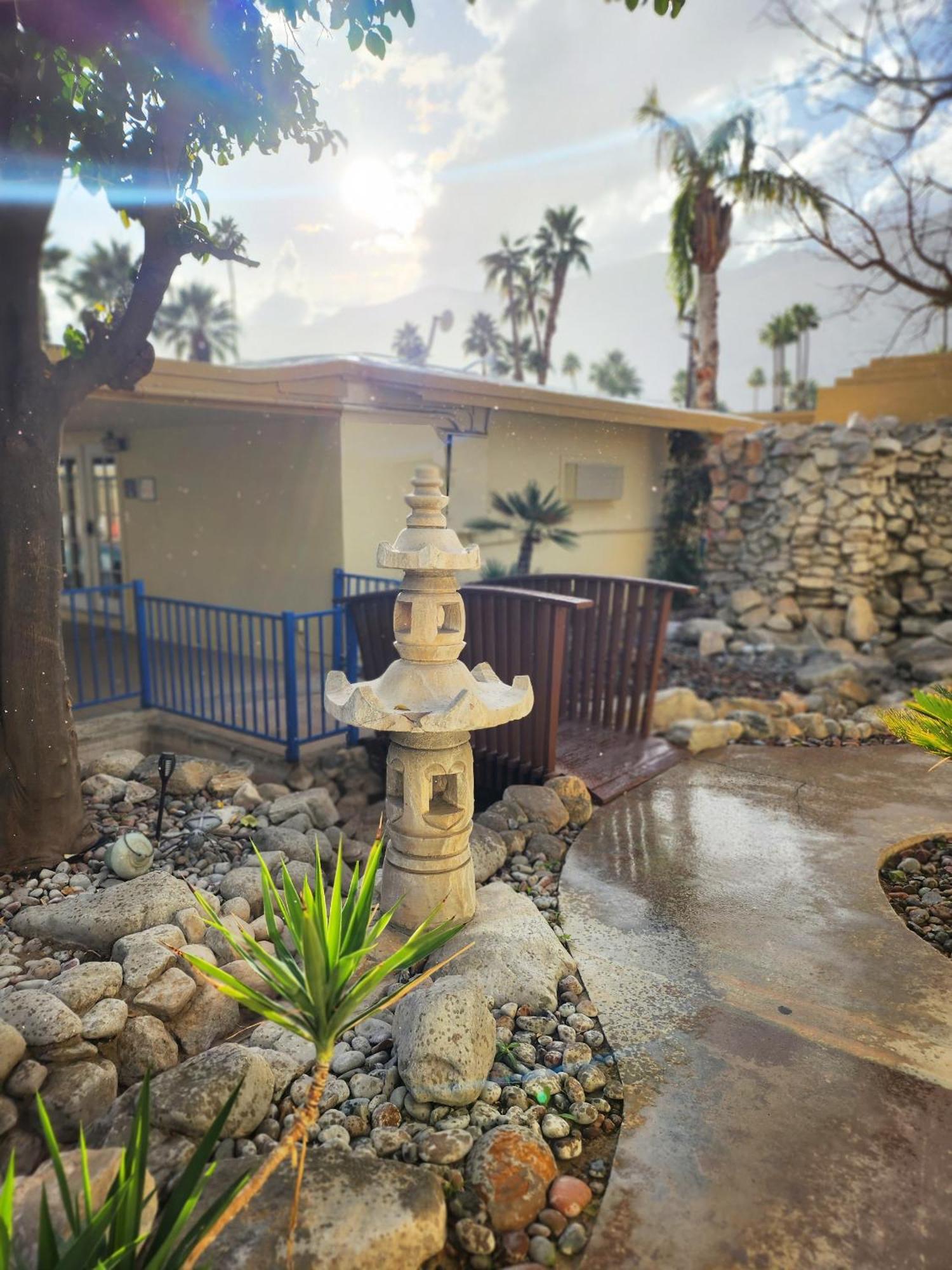 Exotic Dreams Resort Adults Only Palm Springs Kültér fotó